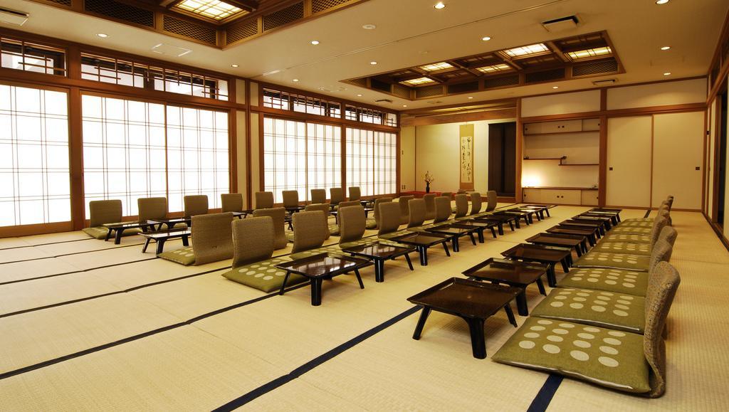Kasugai View Hotel Fuefuki Exteriör bild