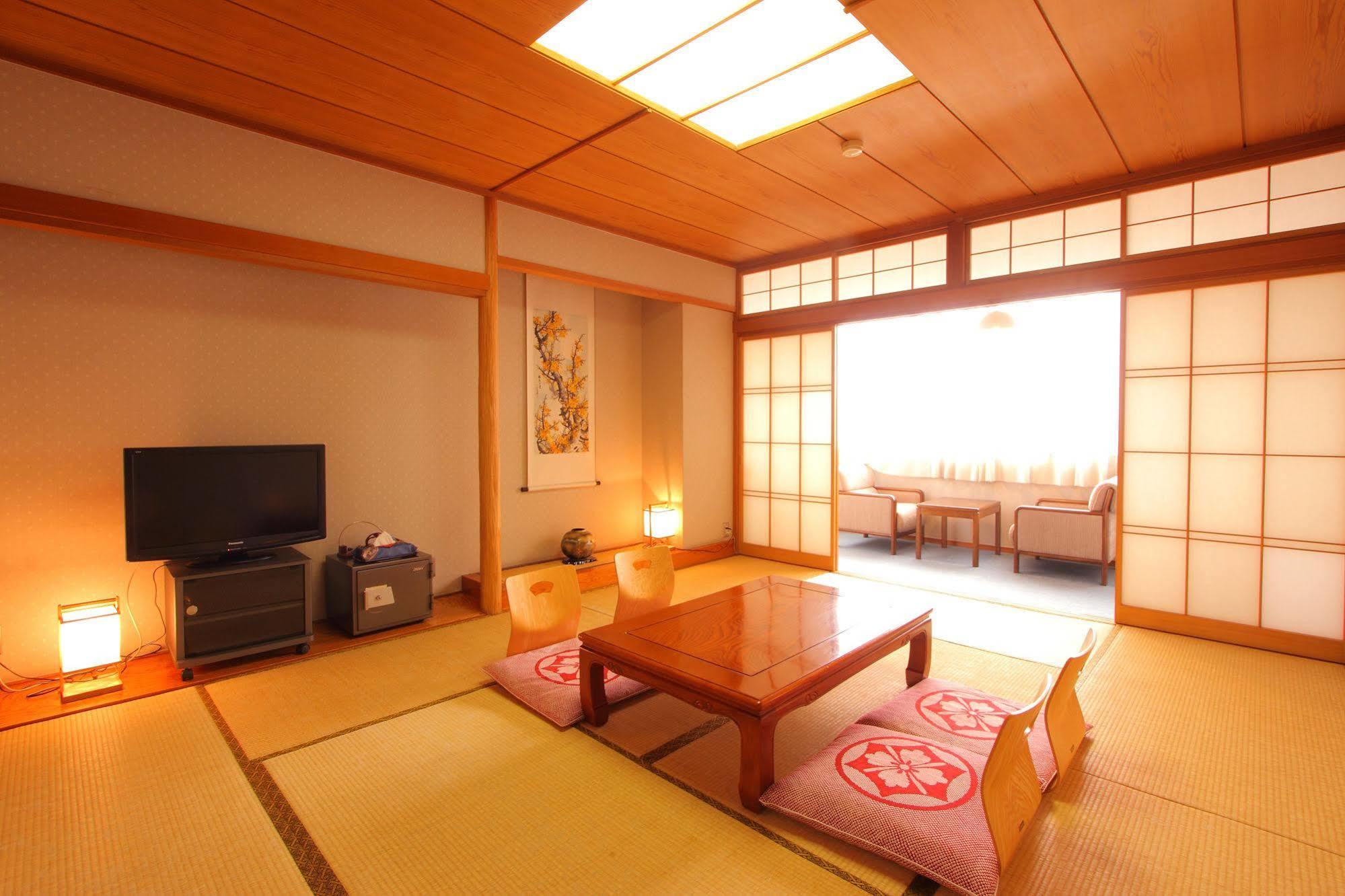 Kasugai View Hotel Fuefuki Exteriör bild